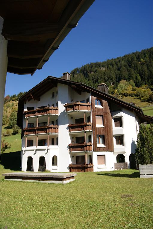 Апартаменти Cadras Tinzen Номер фото